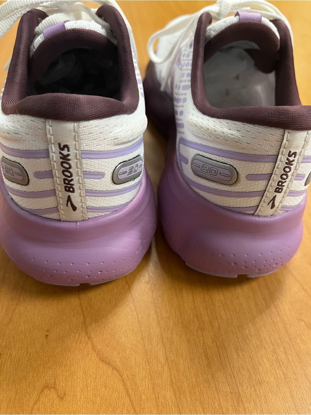 Brooks Glycerin 20 Womens 7.5B White Running Walking Shoes 1203691B168 EUC - Picture 2 of 8